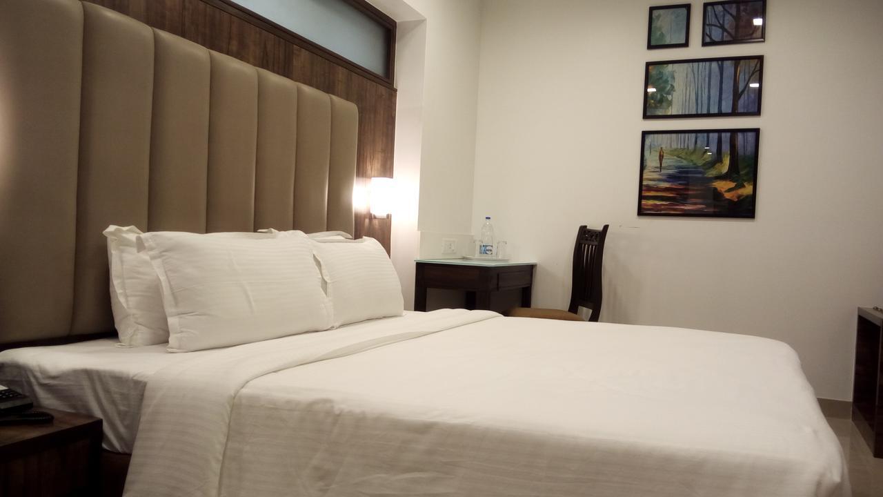 Golden Chariot The Boutique Hotel Mumbai Kültér fotó