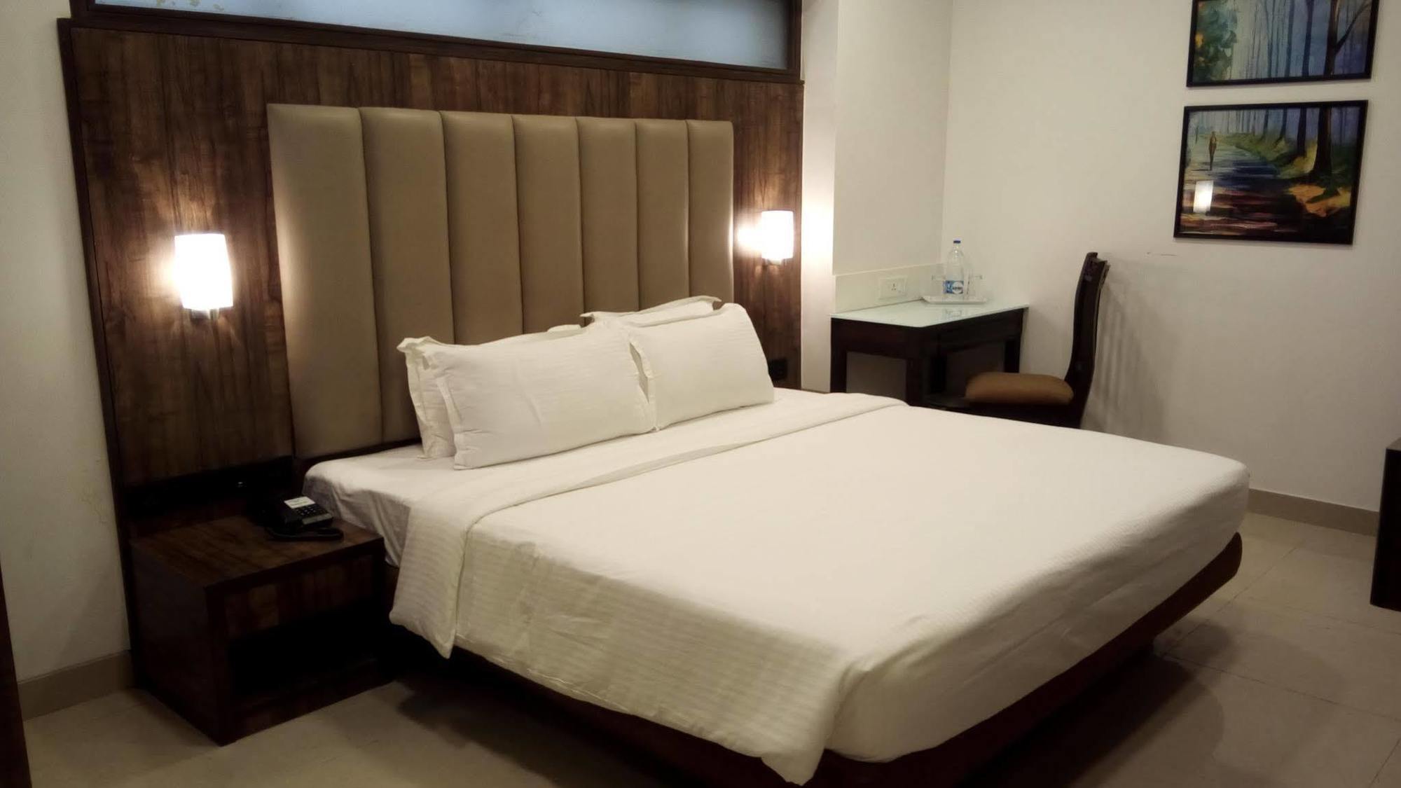 Golden Chariot The Boutique Hotel Mumbai Kültér fotó